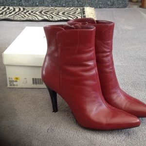 Ladies Nine West boots